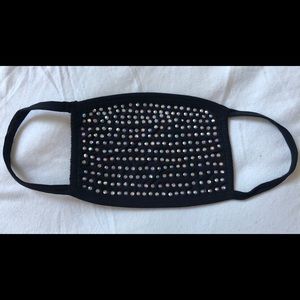 3 FOR $10‼️ Saworski studded face mask